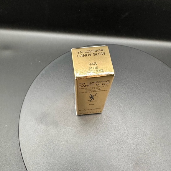 NIB Yves Saint Laurent Loveshine Candy Glow Lip Balm - shade 44b nude - Picture 4 of 5